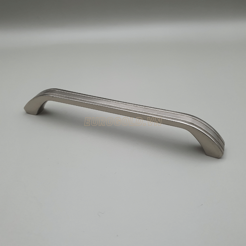 Tay nắm tủ Eurogold BH8805 - 1 54 1