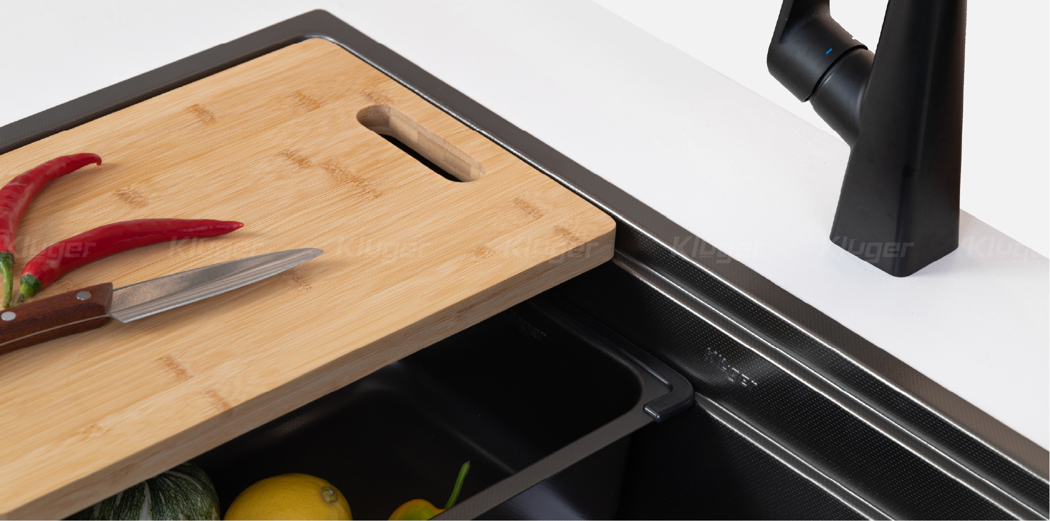 Chậu rửa bát Kluger KWU8161FB K600 tích hợp phụ kiện