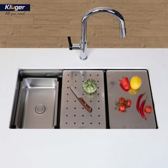 Thớt inox có lỗ KLUGER KCB 131FS thực tế